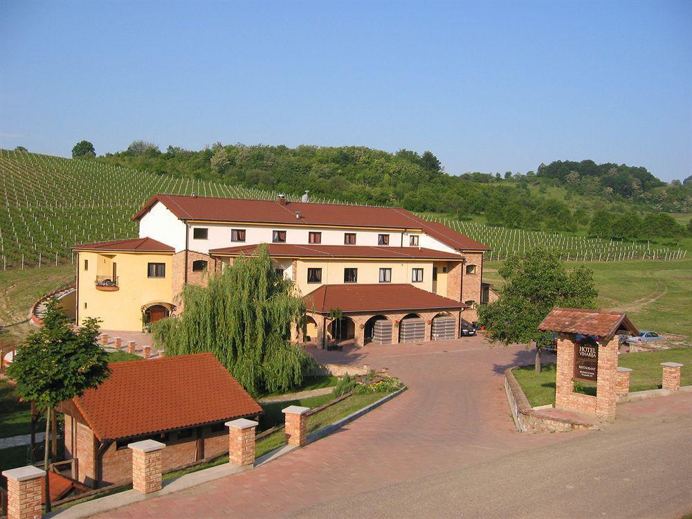 Stupnicki Dvori Winery Hotel Stupnik Brodski Εξωτερικό φωτογραφία